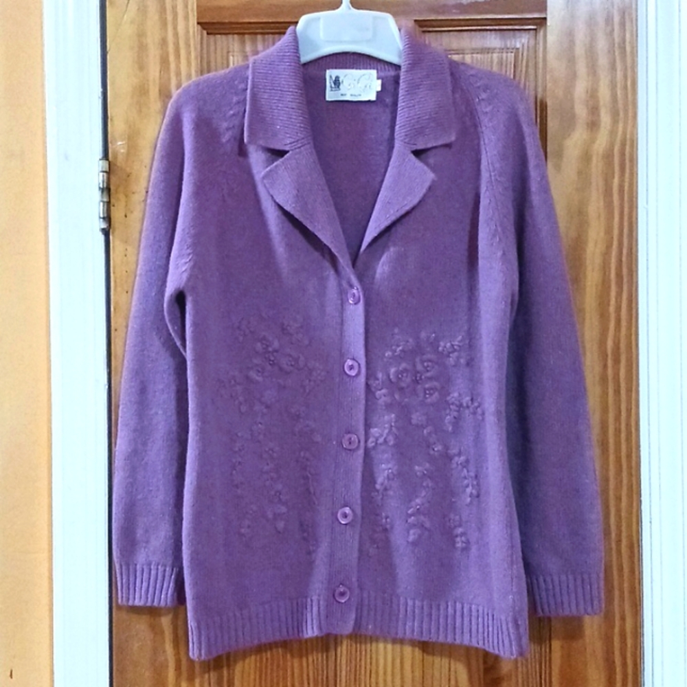 GiGi V-neck Button Down Embroidered Knit Cardigan Sweater Size L